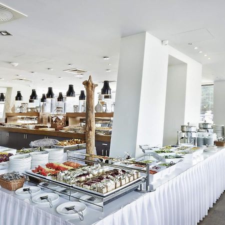 Vacationclub - Seaside Apartament 516 코워브제크 외부 사진
